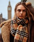 BURBERRY Happy Scarf